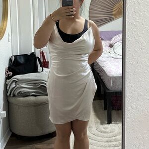 Champagne dress 
Brand Mable
Worn once, like new 
Size L